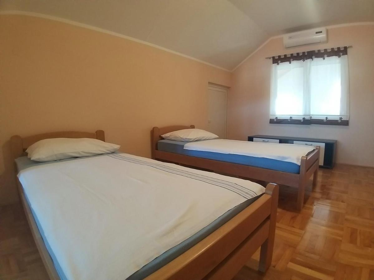 Sunny Apartment Jukic With Sea View 扎达尔 外观 照片