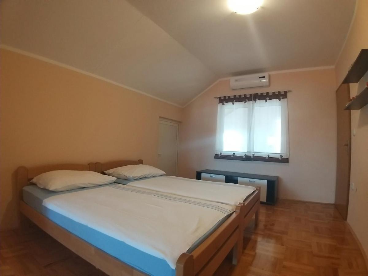 Sunny Apartment Jukic With Sea View 扎达尔 外观 照片
