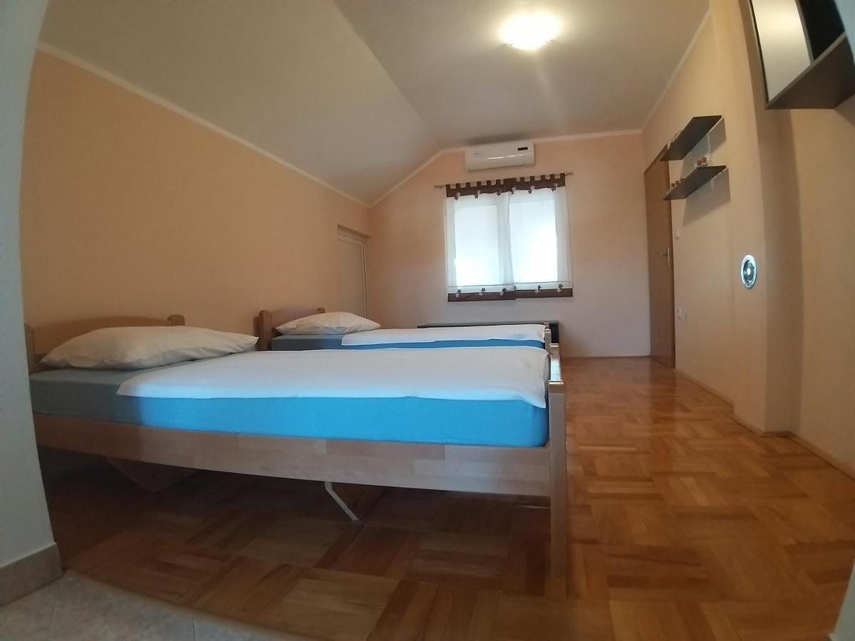 Sunny Apartment Jukic With Sea View 扎达尔 外观 照片