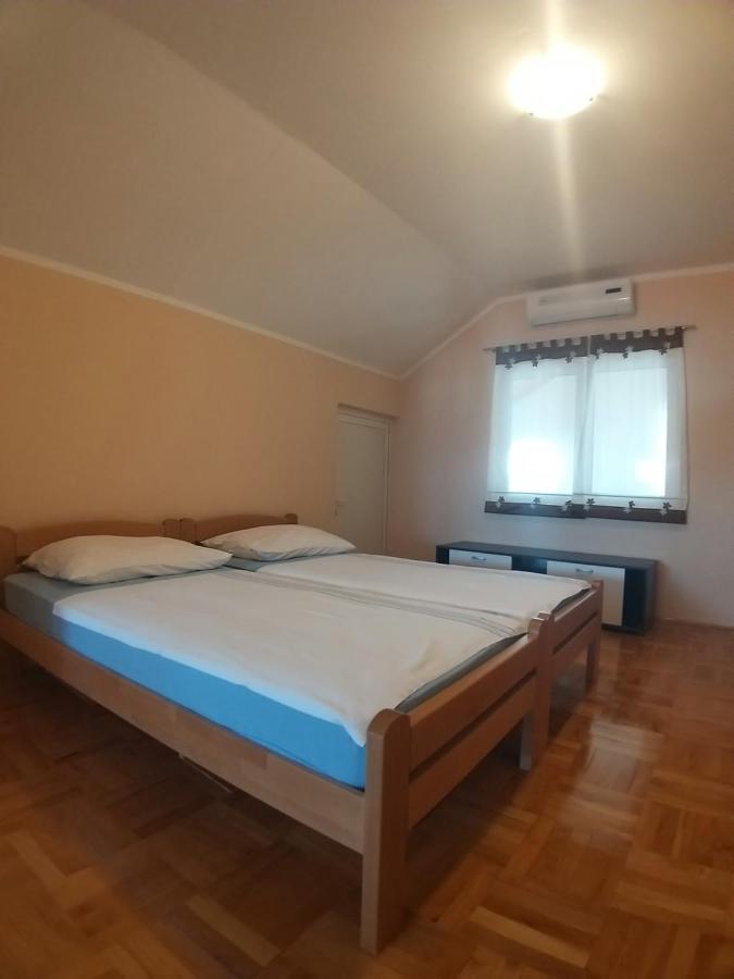 Sunny Apartment Jukic With Sea View 扎达尔 外观 照片