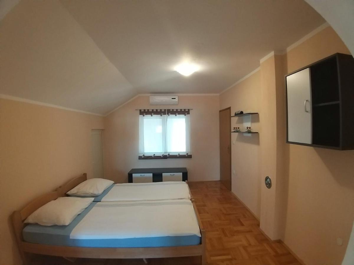 Sunny Apartment Jukic With Sea View 扎达尔 外观 照片