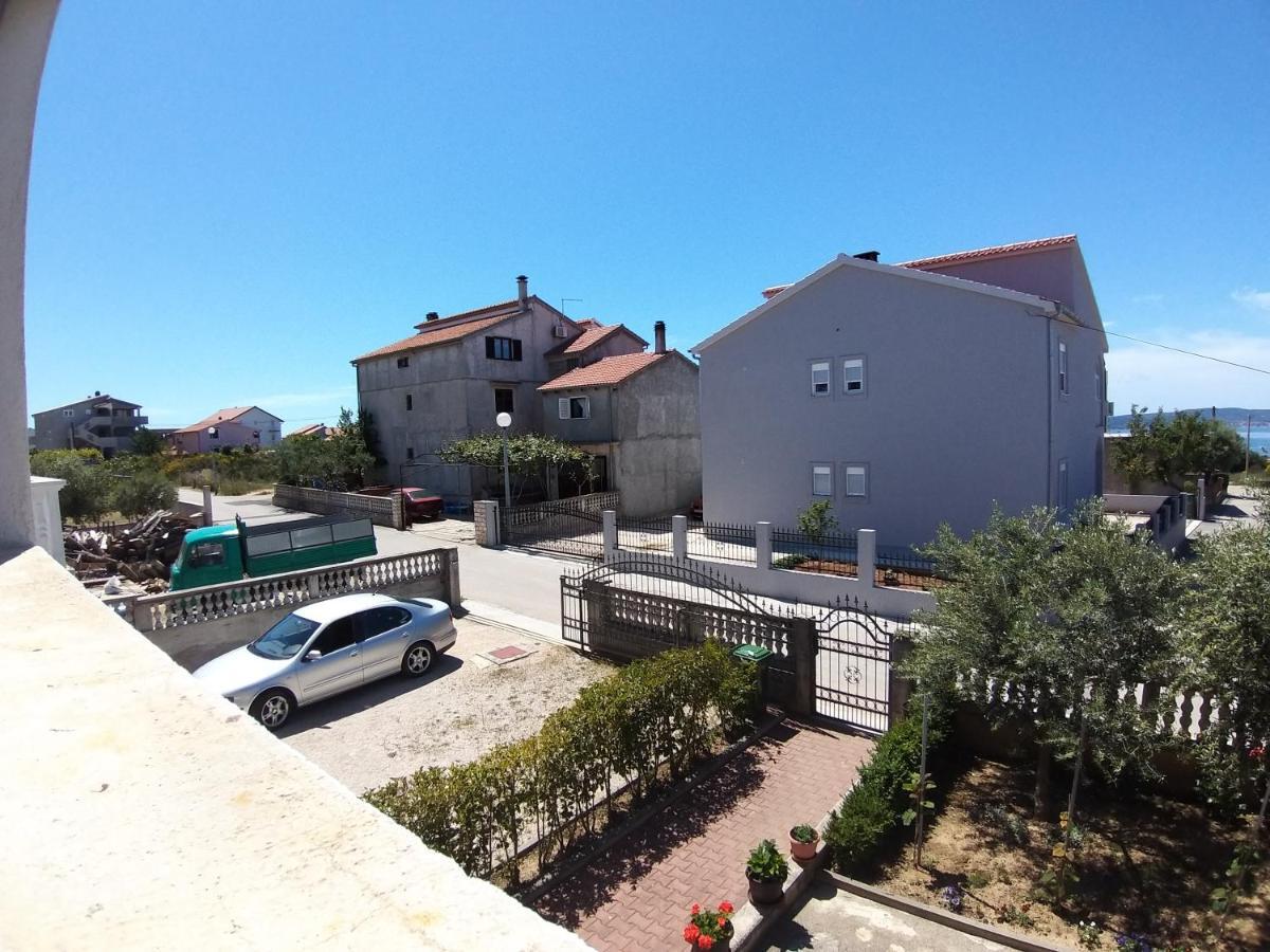Sunny Apartment Jukic With Sea View 扎达尔 外观 照片
