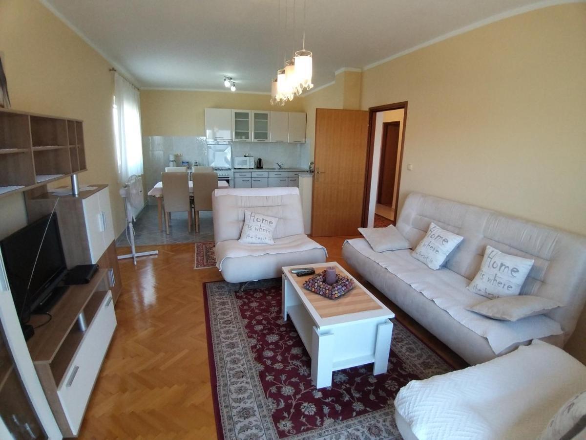 Sunny Apartment Jukic With Sea View 扎达尔 外观 照片